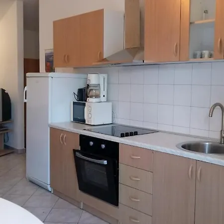 In With Sea View, Terrace, Air Conditioning, Wi-fi * Преко