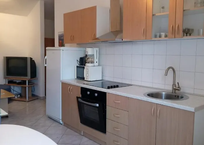 In With Sea View, Terrace, Air Conditioning, Wi-fi * Преко