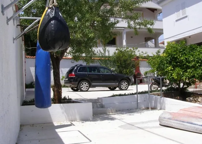 Apartment In With Sea View, Terrace, Air Conditioning, Wi-fi